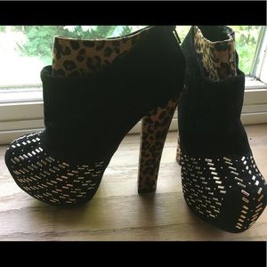 Studded&cheetah print Booties - Size 6 1/2 🐾🖤